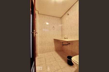 Casa à venda com 900m², 5 quartos e 3 vagasBanheiro - Academia