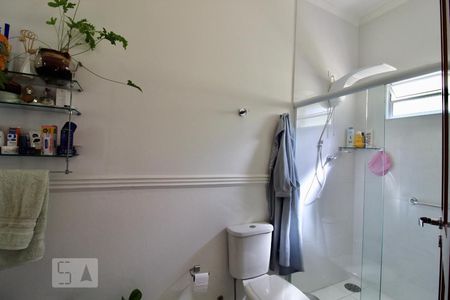 Casa à venda com 900m², 5 quartos e 3 vagasBanheiro da Suíte 1