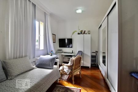 Casa à venda com 900m², 5 quartos e 3 vagasSuíte 1