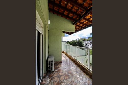 Casa à venda com 900m², 5 quartos e 3 vagasSuíte 5 - Varanda