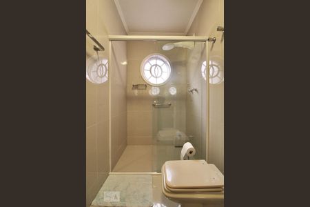 Casa à venda com 900m², 5 quartos e 3 vagasBanheiro da Suíte 2