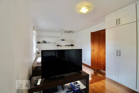 Casa à venda com 900m², 5 quartos e 3 vagasSuíte 3