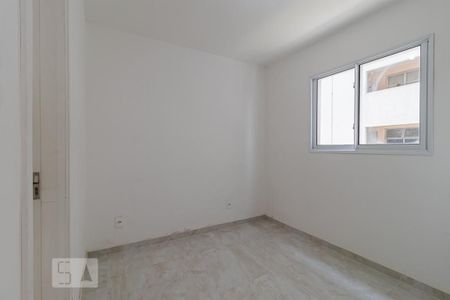Quarto de kitnet/studio à venda com 1 quarto, 27m² em Jardim Nélia, São Paulo