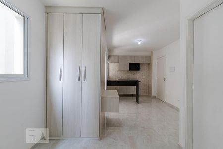 Quarto de kitnet/studio à venda com 1 quarto, 27m² em Jardim Nélia, São Paulo