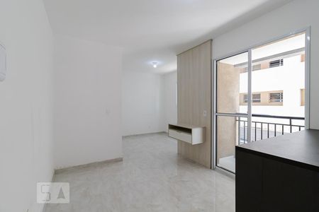 Sala de kitnet/studio à venda com 1 quarto, 27m² em Jardim Nélia, São Paulo