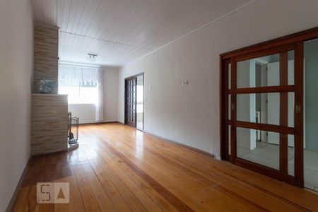 Sala de Estar 1 de casa à venda com 3 quartos, 270m² em Medianeira, Porto Alegre