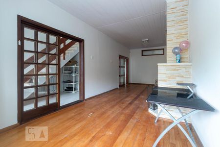 Sala de Estar 1 de casa à venda com 3 quartos, 270m² em Medianeira, Porto Alegre