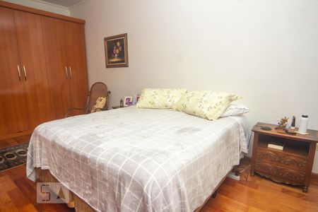 Casa à venda com 493m², 5 quartos e 5 vagas Casa à venda com 493m², 5 quartos e 5 vagasQuarto 1 suíte