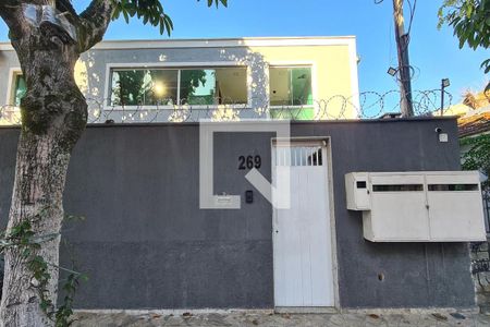 Casa à venda com 60m², 2 quartos e sem vagaFachada