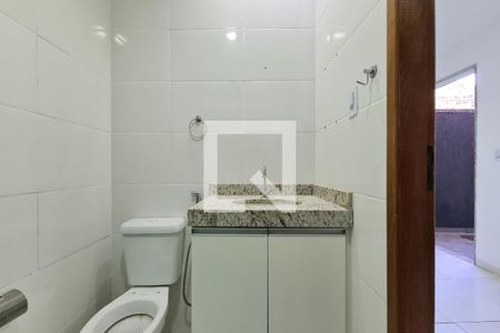 Casa à venda com 60m², 2 quartos e sem vagaBanheiro da Suíte 2