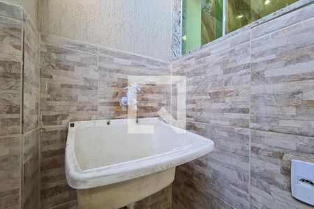 Casa à venda com 60m², 2 quartos e sem vagaÁrea de Serviço