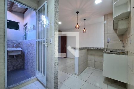 Casa à venda com 60m², 2 quartos e sem vagaCozinha e Área de Serviço