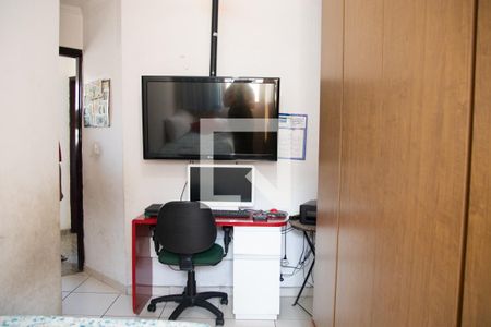 Casa à venda com 145m², 3 quartos e 6 vagas Casa à venda com 145m², 3 quartos e 6 vagasQuarto 2