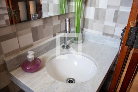 Casa à venda com 145m², 3 quartos e 6 vagas Casa à venda com 145m², 3 quartos e 6 vagasBanheiro 3