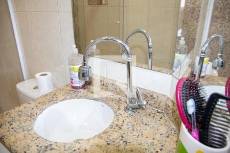 Casa à venda com 145m², 3 quartos e 6 vagas Casa à venda com 145m², 3 quartos e 6 vagasBanheiro 2