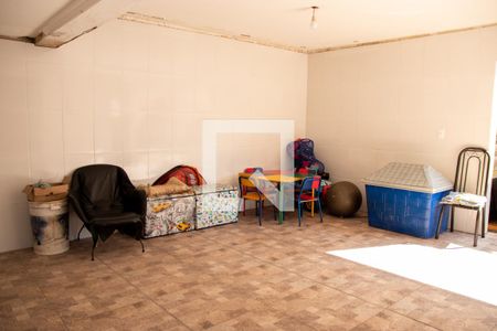 Casa à venda com 145m², 3 quartos e 6 vagas Casa à venda com 145m², 3 quartos e 6 vagasGaragem