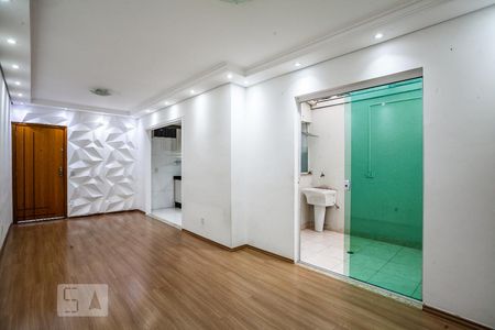 Sala de apartamento para alugar com 2 quartos, 76m² em Vila Humaitá, Santo André
