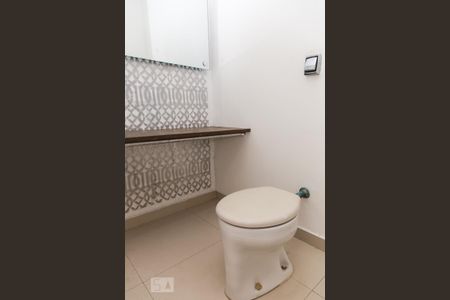 Casa à venda com 341m², 3 quartos e 4 vagasSalão de Festas - Banheiro