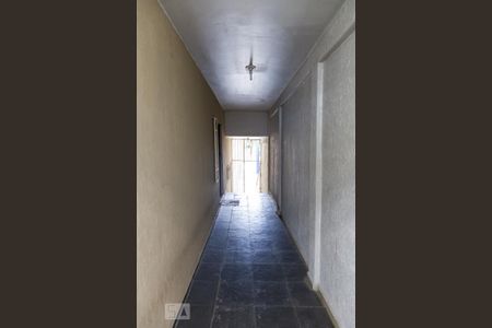 Casa à venda com 341m², 3 quartos e 4 vagasCorredor