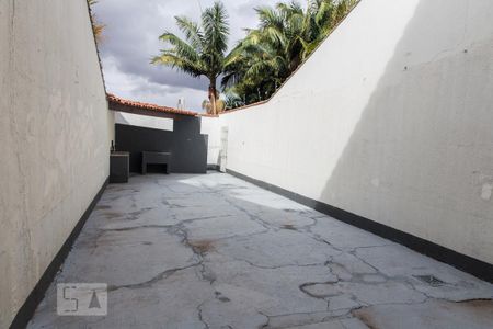 Casa à venda com 341m², 3 quartos e 4 vagasQuintal