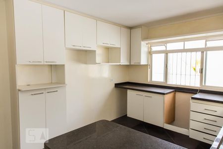 Casa à venda com 341m², 3 quartos e 4 vagasCozinha