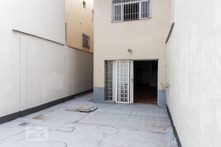 Casa à venda com 341m², 3 quartos e 4 vagasQuintal