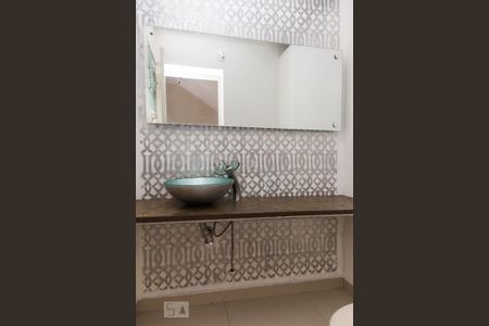 Casa à venda com 341m², 3 quartos e 4 vagasSalão de Festas - Banheiro