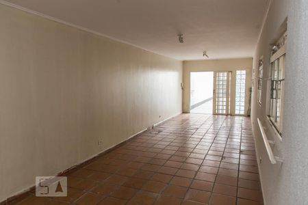 Casa à venda com 341m², 3 quartos e 4 vagasSalão de Festas