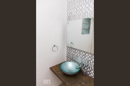 Casa à venda com 341m², 3 quartos e 4 vagasSalão de Festas - Banheiro