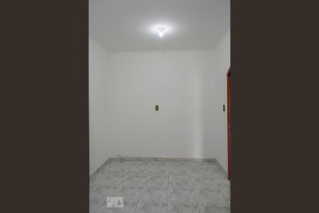 Casa à venda com 320m², 5 quartos e 4 vagas Casa à venda com 320m², 5 quartos e 4 vagascloset