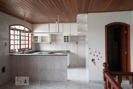 Casa à venda com 320m², 5 quartos e 4 vagas Casa à venda com 320m², 5 quartos e 4 vagaschurrasqueira