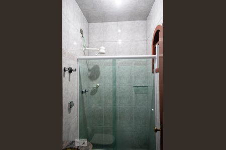 Casa à venda com 320m², 5 quartos e 4 vagas Casa à venda com 320m², 5 quartos e 4 vagasbanheiro