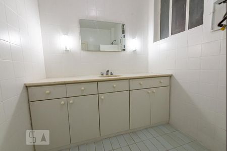 Apartamento à venda com 300m², 4 quartos e 1 vagaBanheiro Social