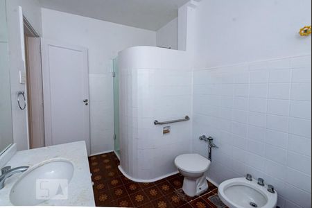 Apartamento à venda com 300m², 4 quartos e 1 vagaBanheiro da Suíte