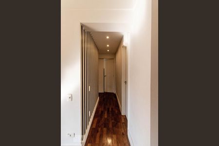 Corredor para os Quartos de apartamento à venda com 2 quartos, 97m² em Vila Olímpia, São Paulo