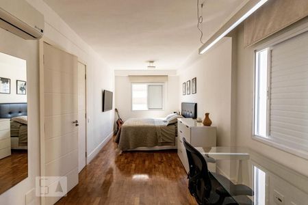 Suíte de apartamento à venda com 2 quartos, 97m² em Vila Olímpia, São Paulo