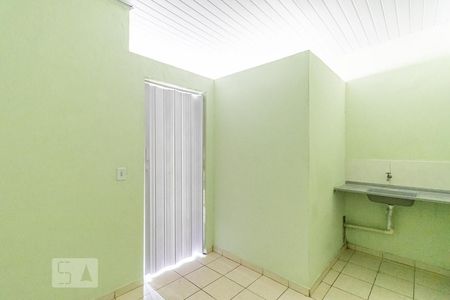 Casa para alugar com 35m², 1 quarto e sem vagaQuarto