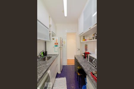 Apartamento para alugar com 80m², 2 quartos e 2 vagasCozinha