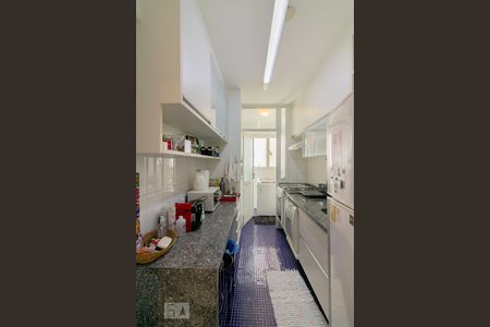 Apartamento para alugar com 80m², 2 quartos e 2 vagasCozinha