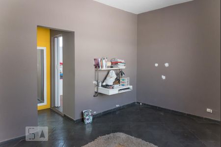 Casa de condomínio à venda com 162m², 3 quartos e 1 vaga Casa de condomínio à venda com 162m², 3 quartos e 1 vagaedícula