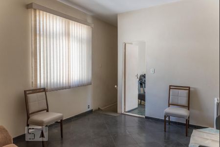 Casa de condomínio à venda com 162m², 3 quartos e 1 vaga Casa de condomínio à venda com 162m², 3 quartos e 1 vagaedícula