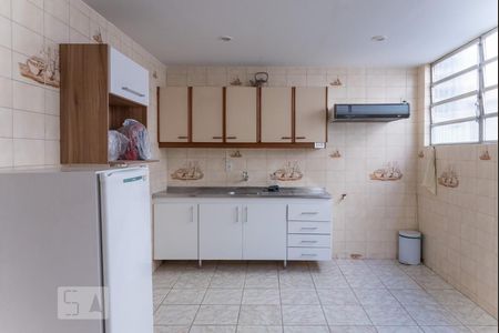 Casa de condomínio à venda com 162m², 3 quartos e 1 vaga Casa de condomínio à venda com 162m², 3 quartos e 1 vagaCozinha