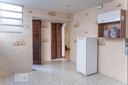 Casa de condomínio à venda com 162m², 3 quartos e 1 vaga Casa de condomínio à venda com 162m², 3 quartos e 1 vagaCozinha