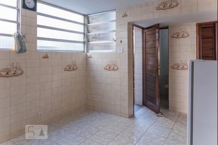 Casa de condomínio à venda com 162m², 3 quartos e 1 vaga Casa de condomínio à venda com 162m², 3 quartos e 1 vagaCozinha