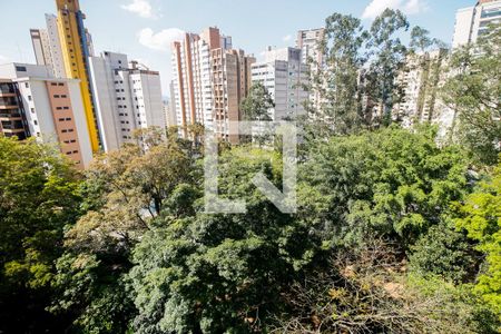 Apartamento à venda com 362m², 4 quartos e 4 vagasVista quarto 2 