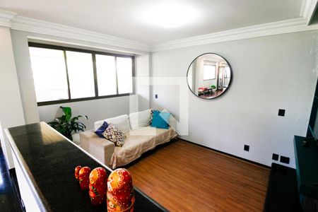 Sala de TV de apartamento à venda com 4 quartos, 362m² em Vila Suzana, São Paulo