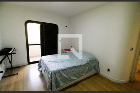 Apartamento à venda com 362m², 4 quartos e 4 vagasQuarto 2 