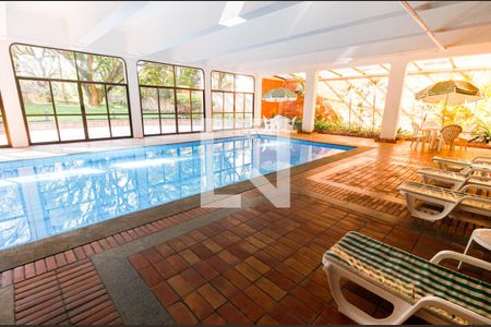 Apartamento à venda com 362m², 4 quartos e 4 vagasÁrea comum - Piscina