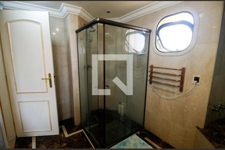 Apartamento à venda com 362m², 4 quartos e 4 vagasBanheiro da Suíte 2