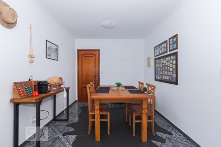 Sala de apartamento à venda com 3 quartos, 75m² em Vila Ipojuca, São Paulo
